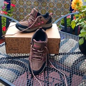 Hiking Shoes. Denali Brown Women's Size 7.5